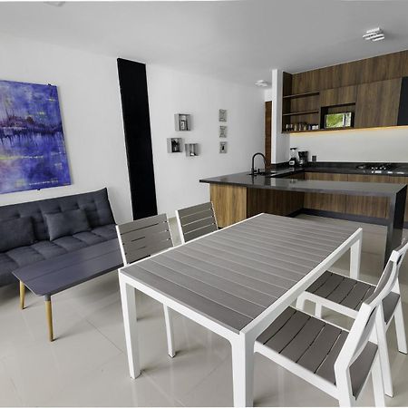Angelina 28 Beachfront And Family Apartments - Modern And Relaxing Long Stays - 20 Min From Cancun Airport Puerto Morelos Dış mekan fotoğraf