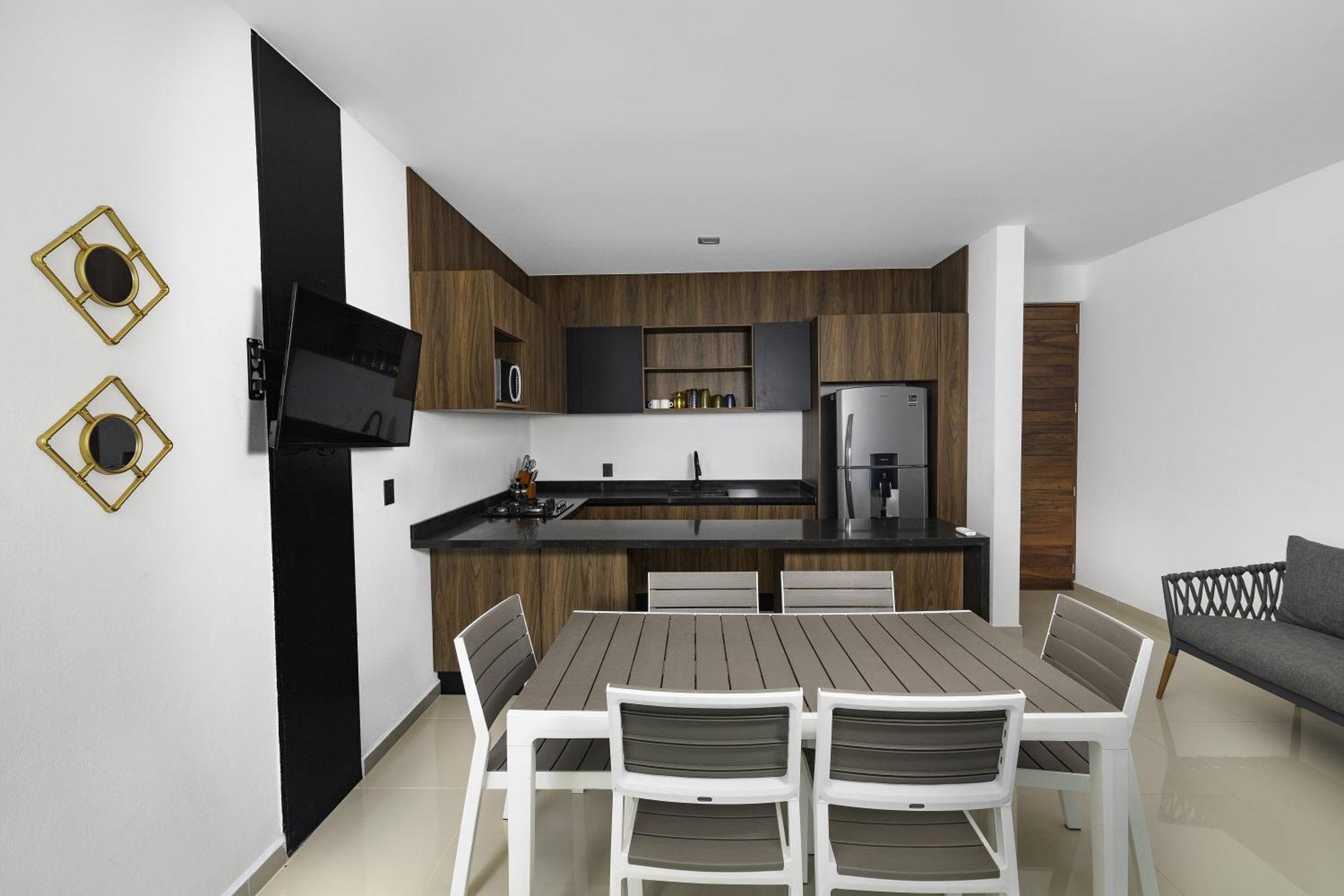 Angelina 28 Beachfront And Family Apartments - Modern And Relaxing Long Stays - 20 Min From Cancun Airport Puerto Morelos Dış mekan fotoğraf